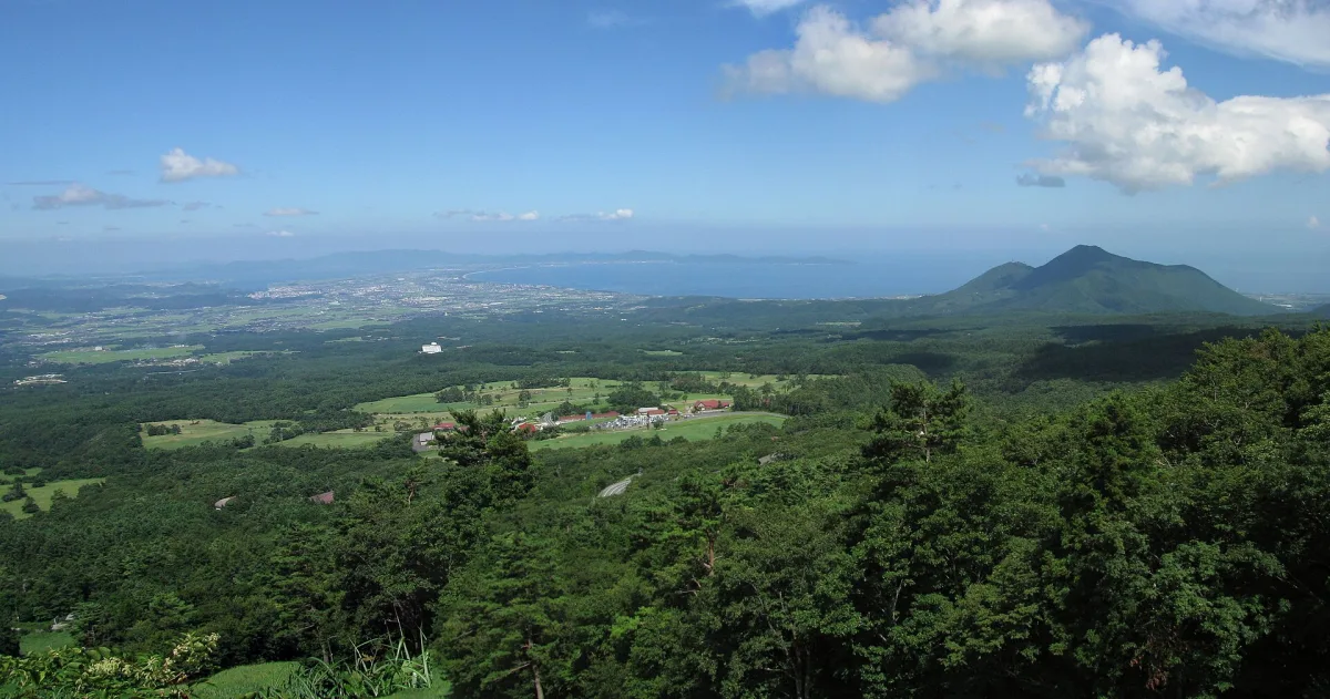 View across northwestern Tottori Prefecture toward Mount Korei and Miho Bay
