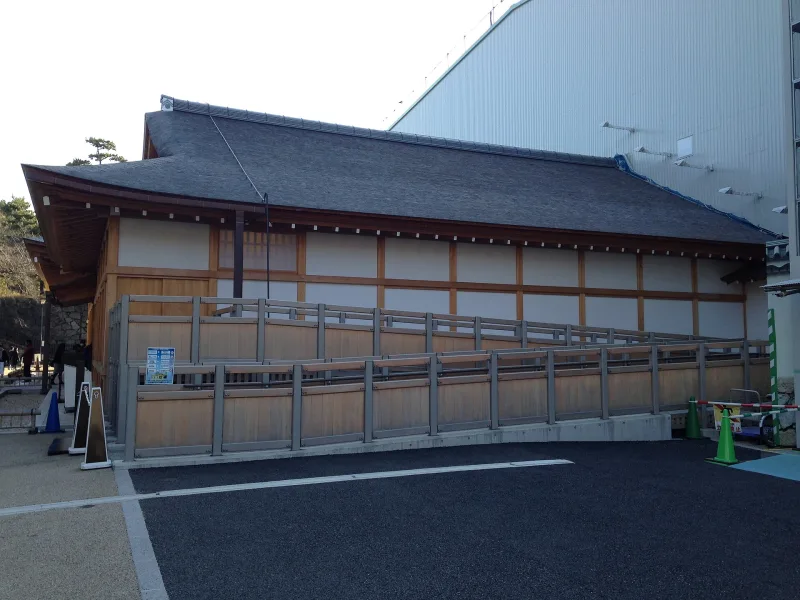The rebuilt wooden Honmaru Palace of Nagoya Castle seen from the east