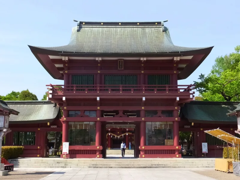 The two-storey vermilion Romon gate of Kasama Inari Shrine